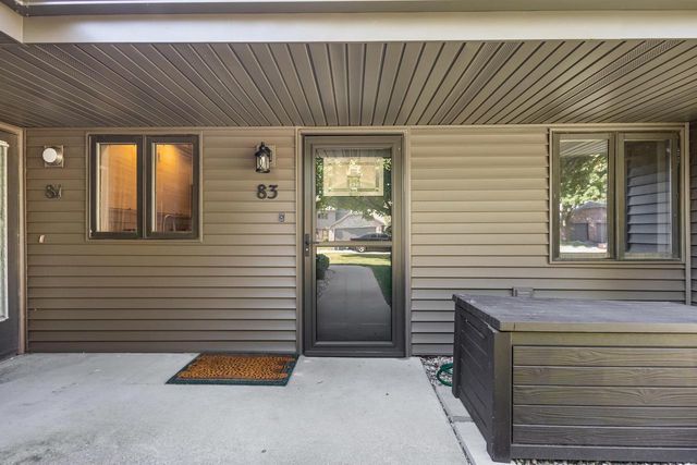 83 SPENCER VILLAGE COURT, Appleton, WI 54914