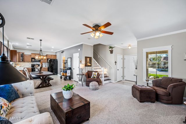 1048 E IRIS Drive, Chandler, AZ 85286