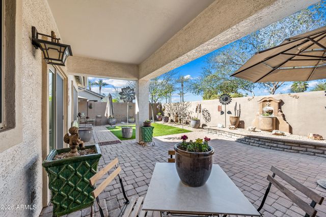 1048 E IRIS Drive, Chandler, AZ 85286