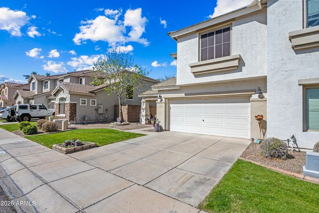 1048 E IRIS Drive, Chandler, AZ 85286