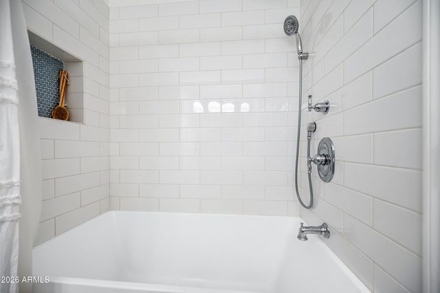 1048 E IRIS Drive, Chandler, AZ 85286