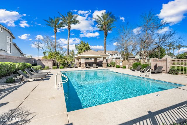 1048 E IRIS Drive, Chandler, AZ 85286