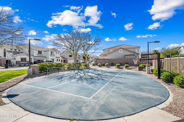 1048 E IRIS Drive, Chandler, AZ 85286