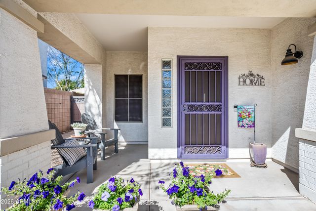 1048 E IRIS Drive, Chandler, AZ 85286