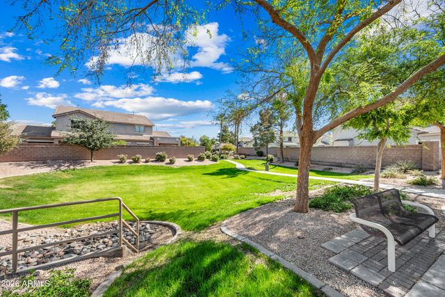 1048 E IRIS Drive, Chandler, AZ 85286