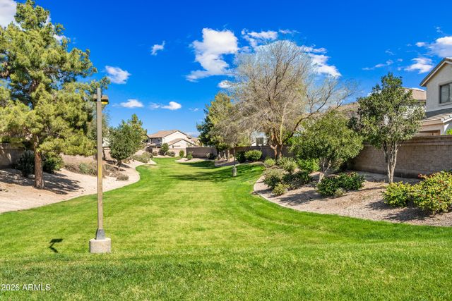 1048 E IRIS Drive, Chandler, AZ 85286