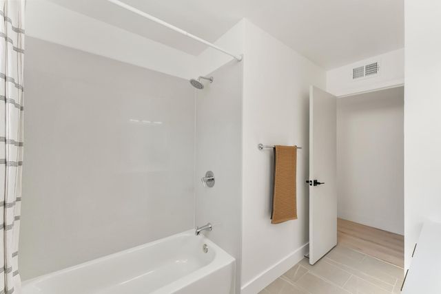 1339 Palomar Cir, Sacramento, CA 95831