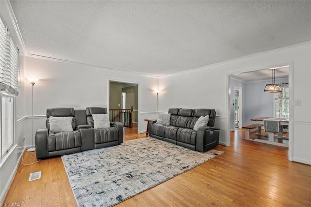 464 Lansdowne Place, Winston-salem, NC 27107