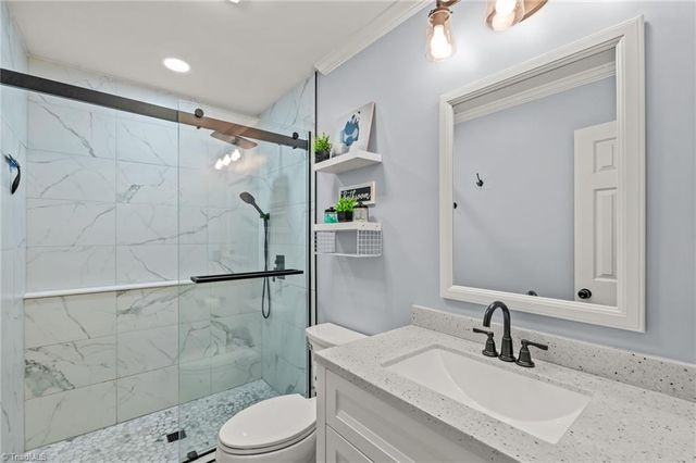 464 Lansdowne Place, Winston-salem, NC 27107