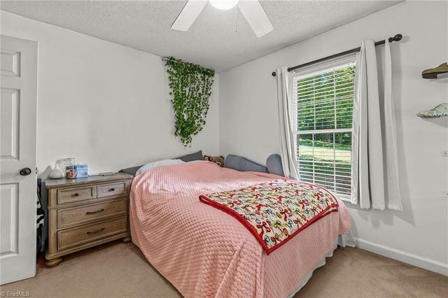 464 Lansdowne Place, Winston-salem, NC 27107