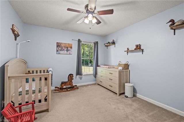 464 Lansdowne Place, Winston-salem, NC 27107