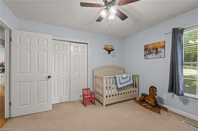 464 Lansdowne Place, Winston-salem, NC 27107