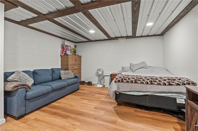 464 Lansdowne Place, Winston-salem, NC 27107