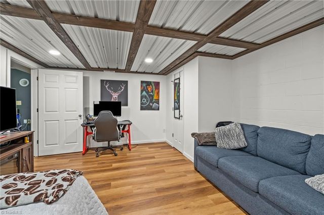 464 Lansdowne Place, Winston-salem, NC 27107