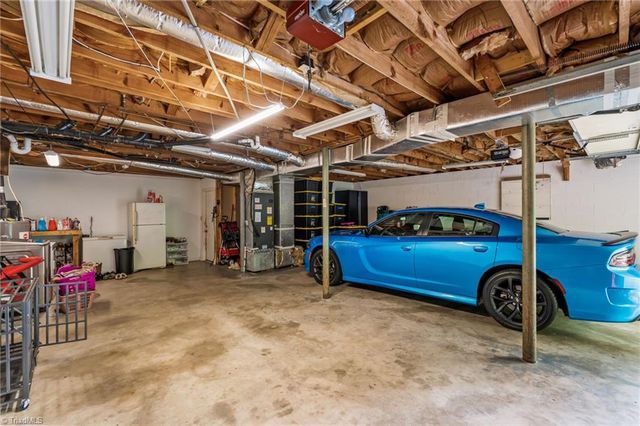 464 Lansdowne Place, Winston-salem, NC 27107