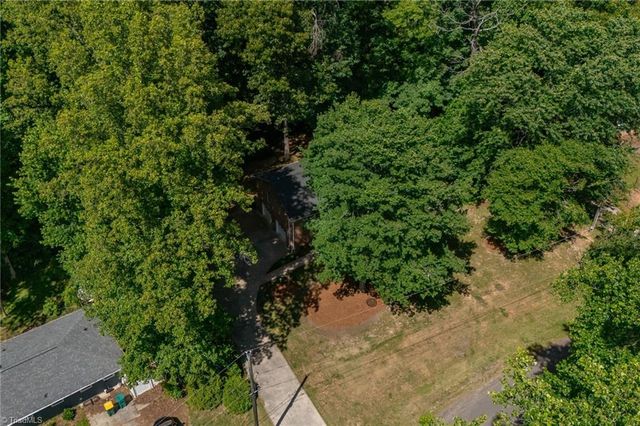 464 Lansdowne Place, Winston-salem, NC 27107