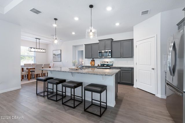 565 Lady Grace Place, Deland, FL 32724