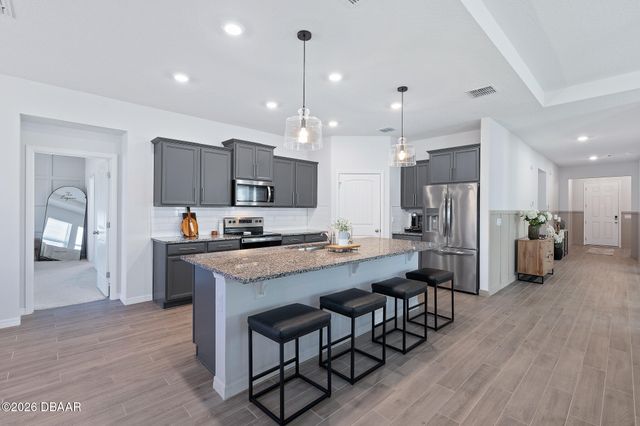 565 Lady Grace Place, Deland, FL 32724