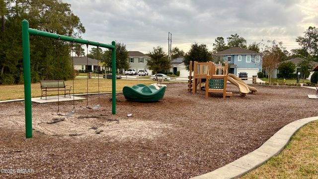 565 Lady Grace Place, Deland, FL 32724