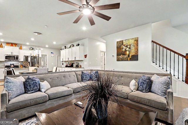8033 Louis Drive, Locust Grove, GA 30248