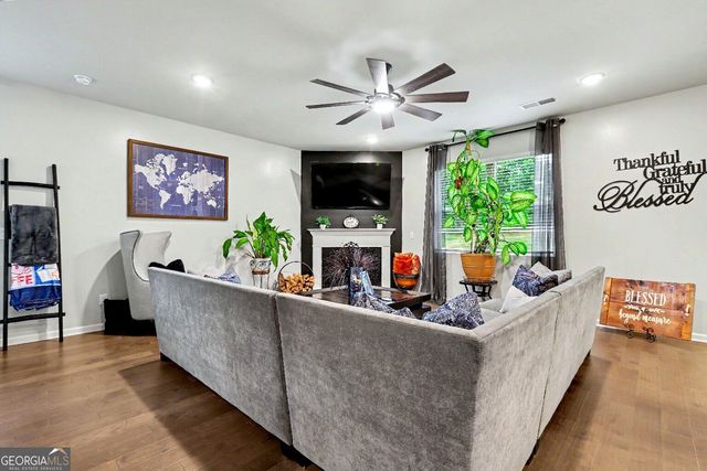8033 Louis Drive, Locust Grove, GA 30248