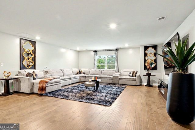 8033 Louis Drive, Locust Grove, GA 30248