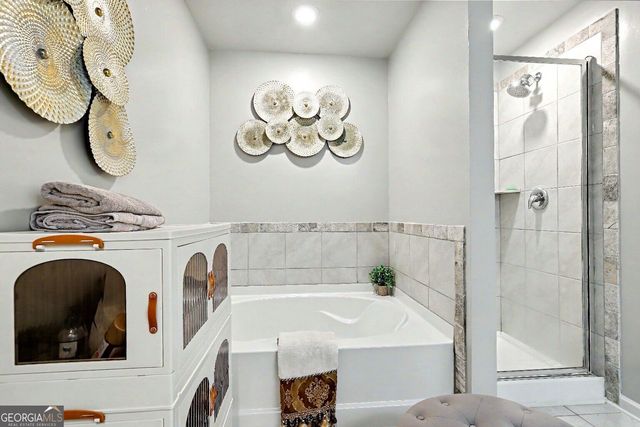 8033 Louis Drive, Locust Grove, GA 30248