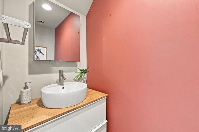 2014 NAUDAIN ST, Philadelphia, PA 19146