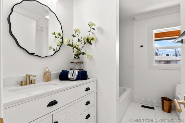 4197 E 47th Place, Tulsa, OK 74135