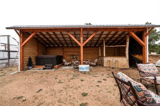 34 Fetlock, Florissant, CO 80816