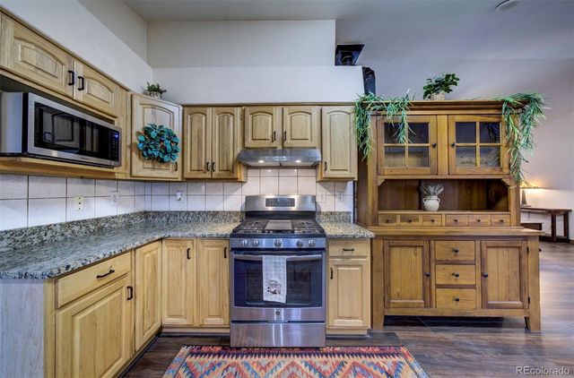 34 Fetlock, Florissant, CO 80816