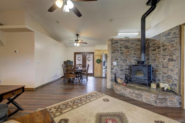 34 Fetlock, Florissant, CO 80816