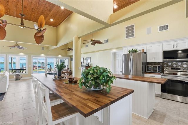 4473 E Riverside DR, Fort Myers, FL 33905