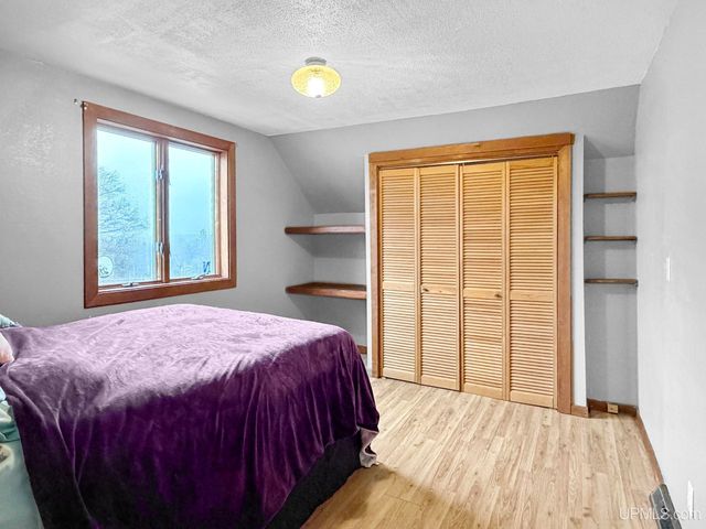 503 Oak Street, Norway, MI 49870