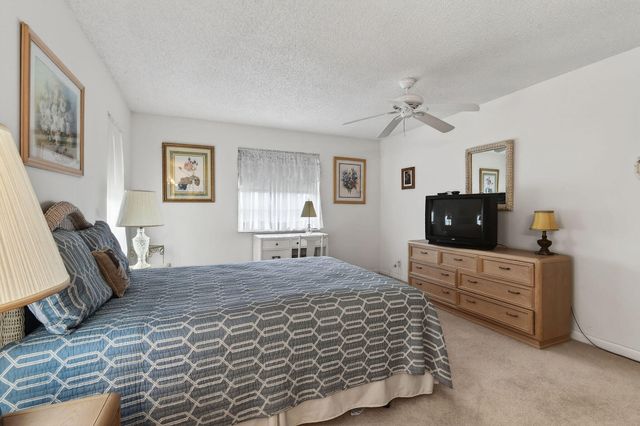 13837 Via Flora E, Delray Beach, FL 33484