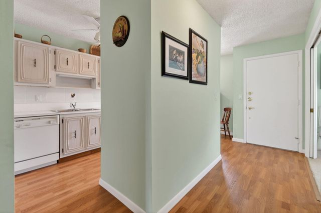 13837 Via Flora E, Delray Beach, FL 33484