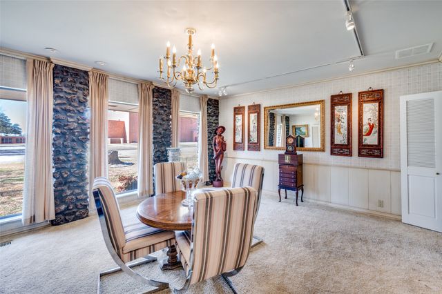 1202 S Lindsay Street, Gainesville, TX 76240