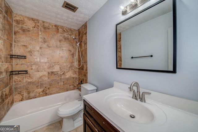 280 Winding River Road B, Atlanta, GA 30350