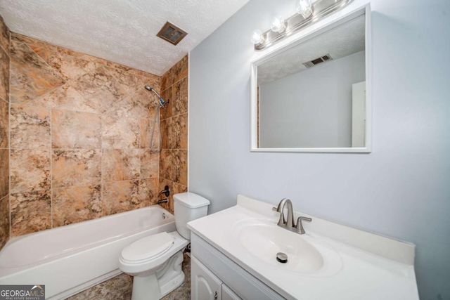 280 Winding River Road B, Atlanta, GA 30350