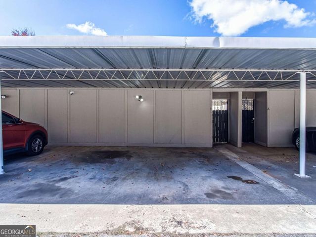 280 Winding River Road B, Atlanta, GA 30350