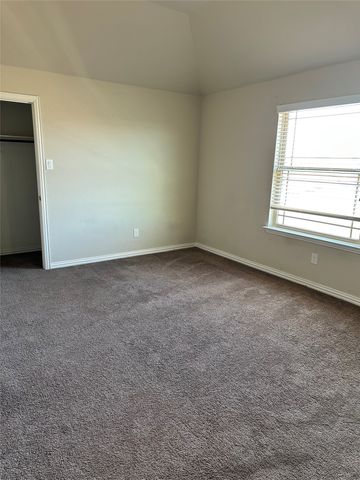 912 Foxtail Drive, Mansfield, TX 76063