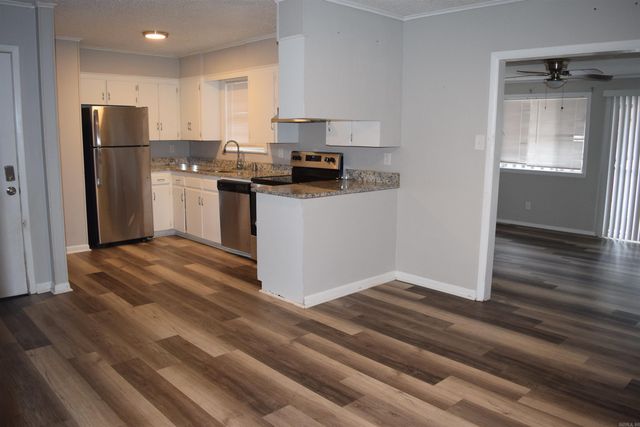 1702 Glenda Lane, Benton, AR 72015