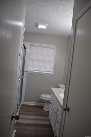 1702 Glenda Lane, Benton, AR 72015