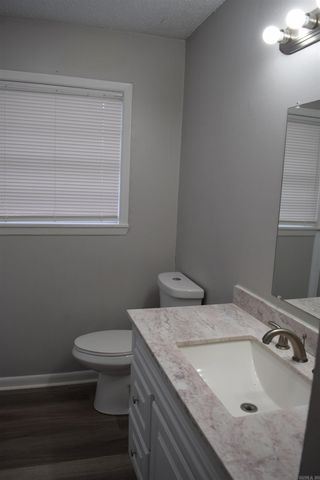 1702 Glenda Lane, Benton, AR 72015