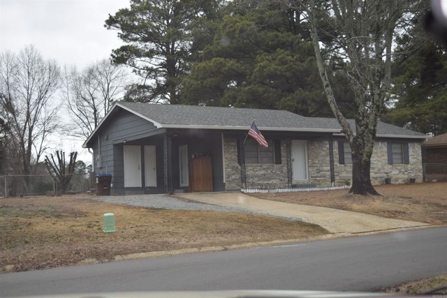 1702 Glenda Lane, Benton, AR 72015