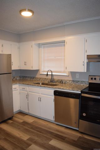 1702 Glenda Lane, Benton, AR 72015