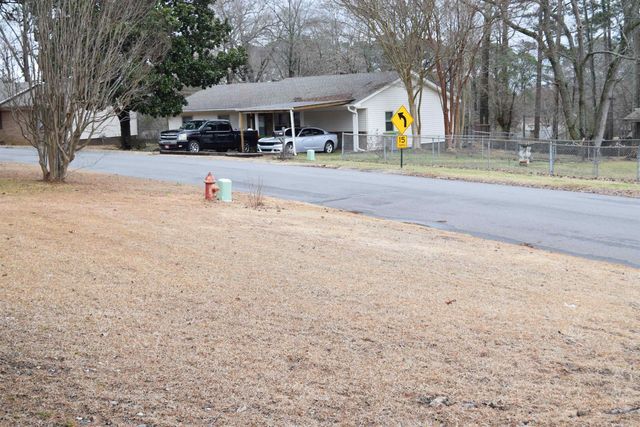 1702 Glenda Lane, Benton, AR 72015