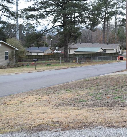 1702 Glenda Lane, Benton, AR 72015