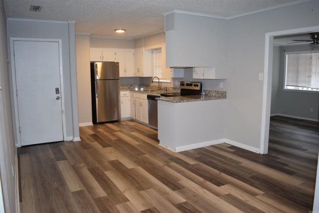 1702 Glenda Lane, Benton, AR 72015