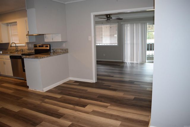 1702 Glenda Lane, Benton, AR 72015